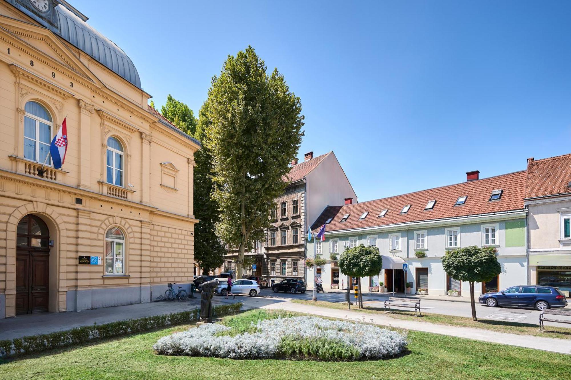 Hotel Kadoor Karlovac Ngoại thất bức ảnh