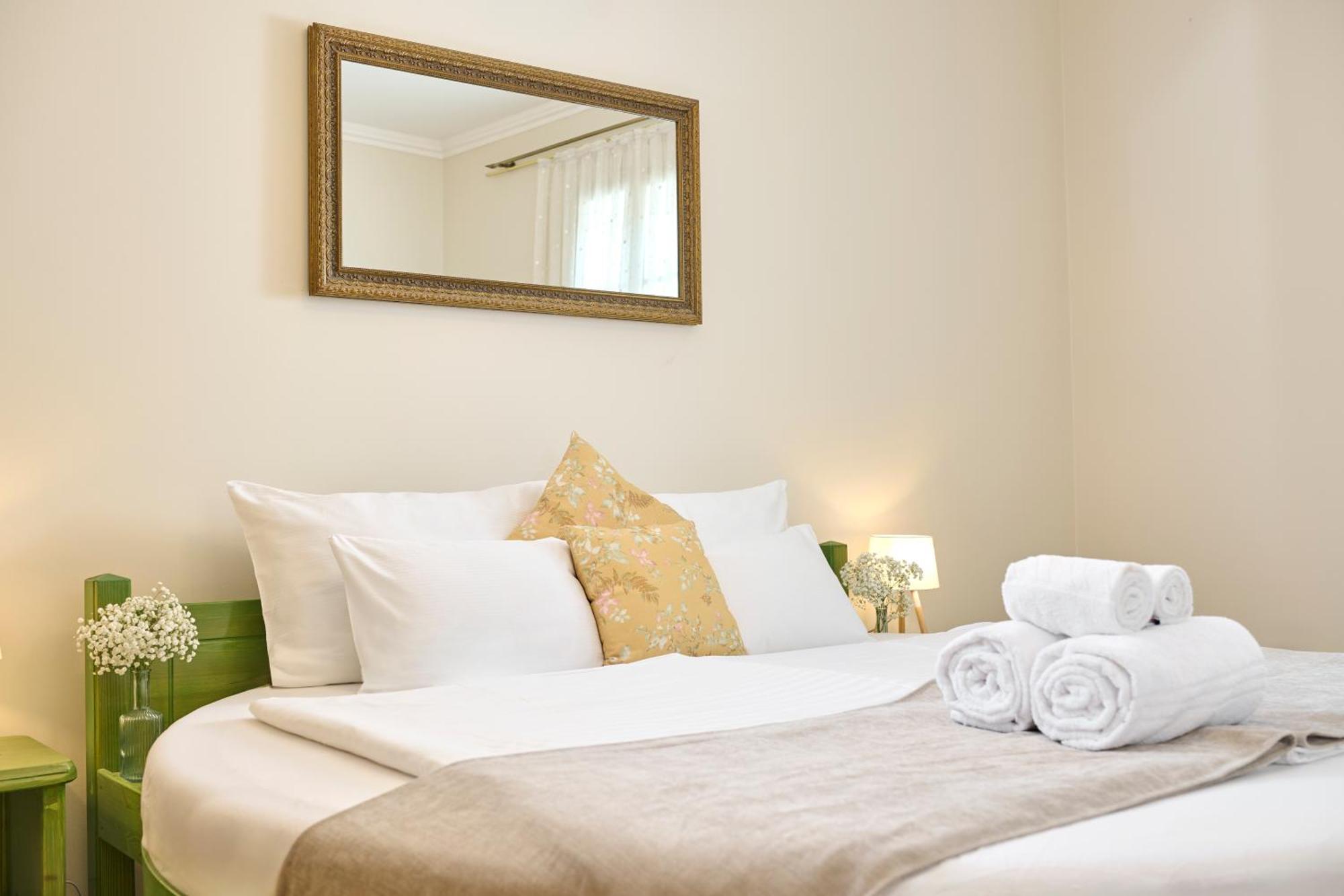 Hotel Kadoor Karlovac Ngoại thất bức ảnh